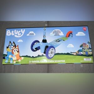 Bluey Scooter 3-Wheel (Tilt N' Turn),  Adjustable Rear Brake for Kids! Toy